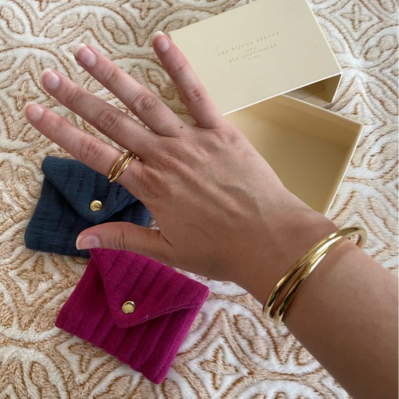 Sezane Chiara Wrist Cuff Bracelet - Picture 7 of 8